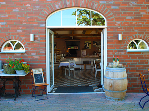 Über uns 4 Über uns 4